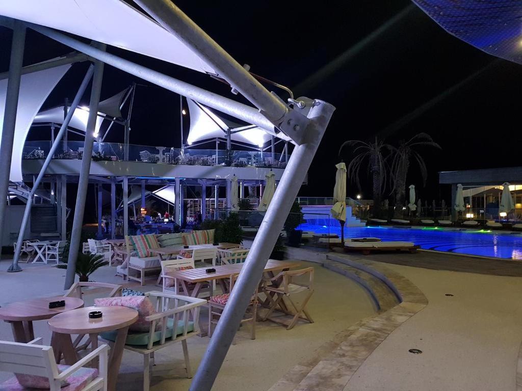 Ayka Apartment Mamaia Extérieur photo